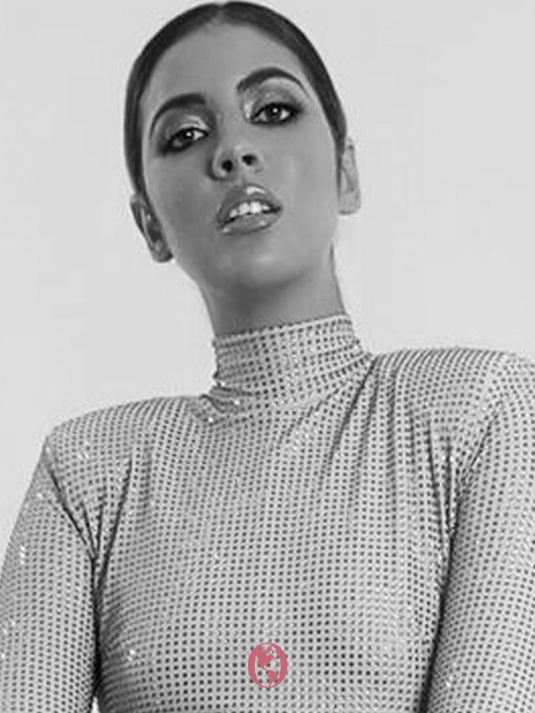 Lia-Alvarez-porofile