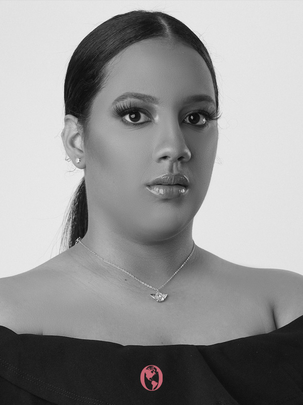 Nayelin-Checo-profile